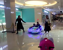 淄博高新區(qū)銀泰城三樓9D電影親子摩托項(xiàng)目