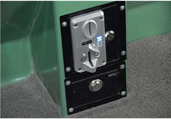 1527247405115635.jpg 吉普車詳情_08.jpg