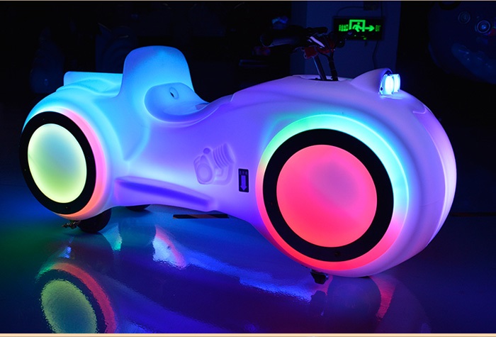 1527919854153752.jpg 太子摩托白色詳情_13.jpg