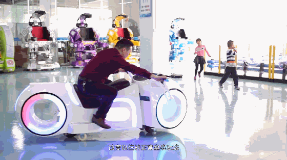 1537338289138704.gif 成人太子摩托車_clip.gif